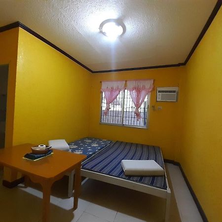 Oyo 644 Flower Garden Puerto Princesa Екстер'єр фото